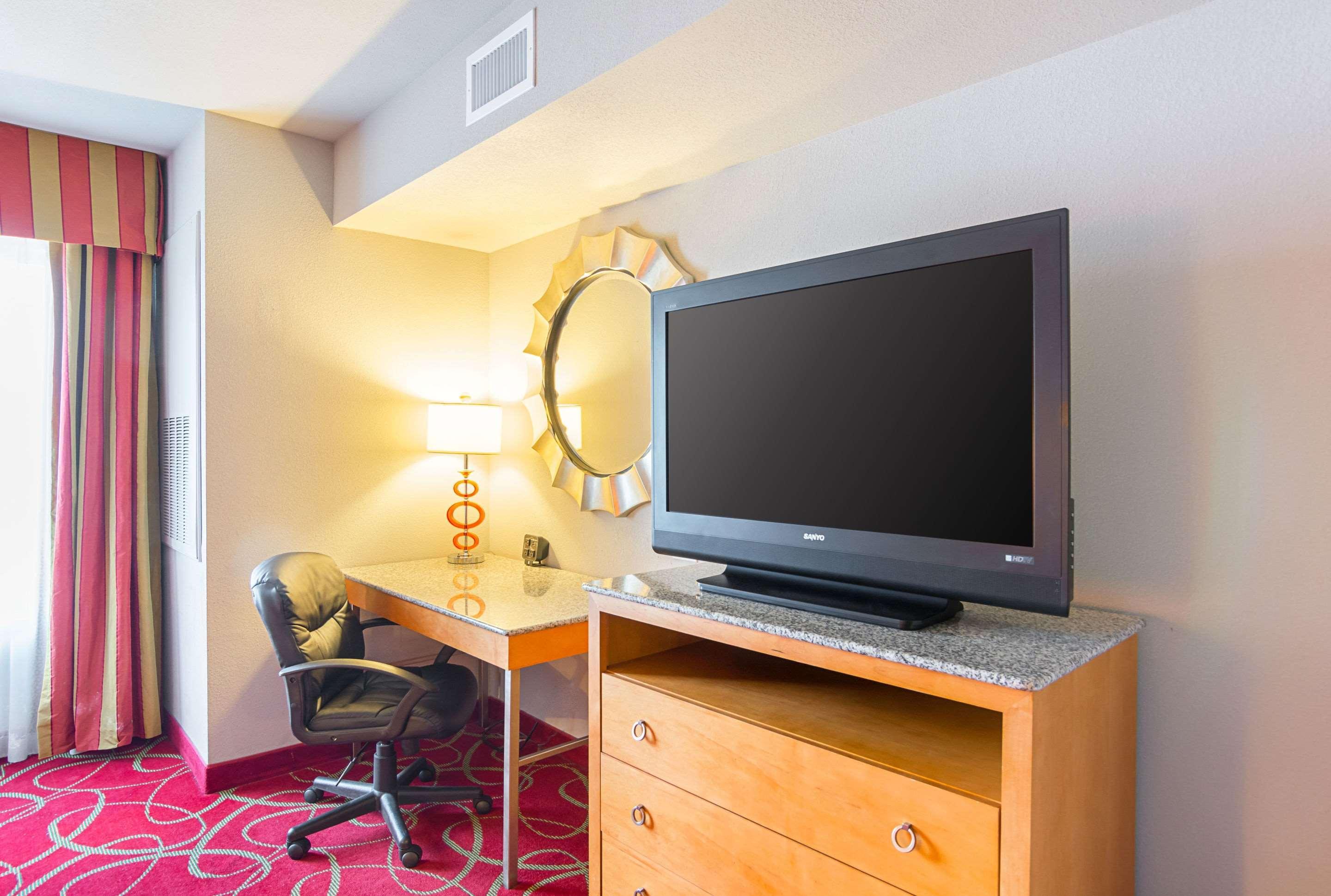 Comfort Suites At Virginia Center Commons Glen Allen Eksteriør bilde