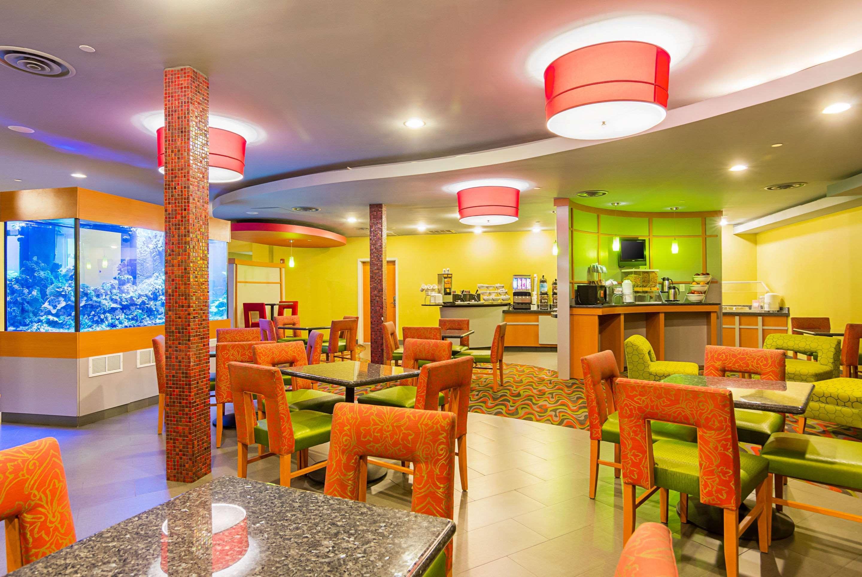 Comfort Suites At Virginia Center Commons Glen Allen Eksteriør bilde