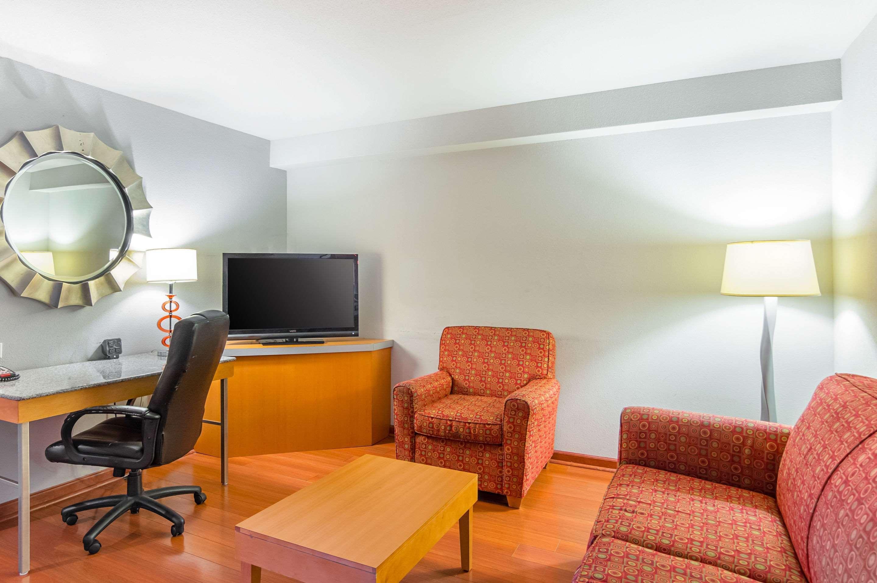Comfort Suites At Virginia Center Commons Glen Allen Eksteriør bilde