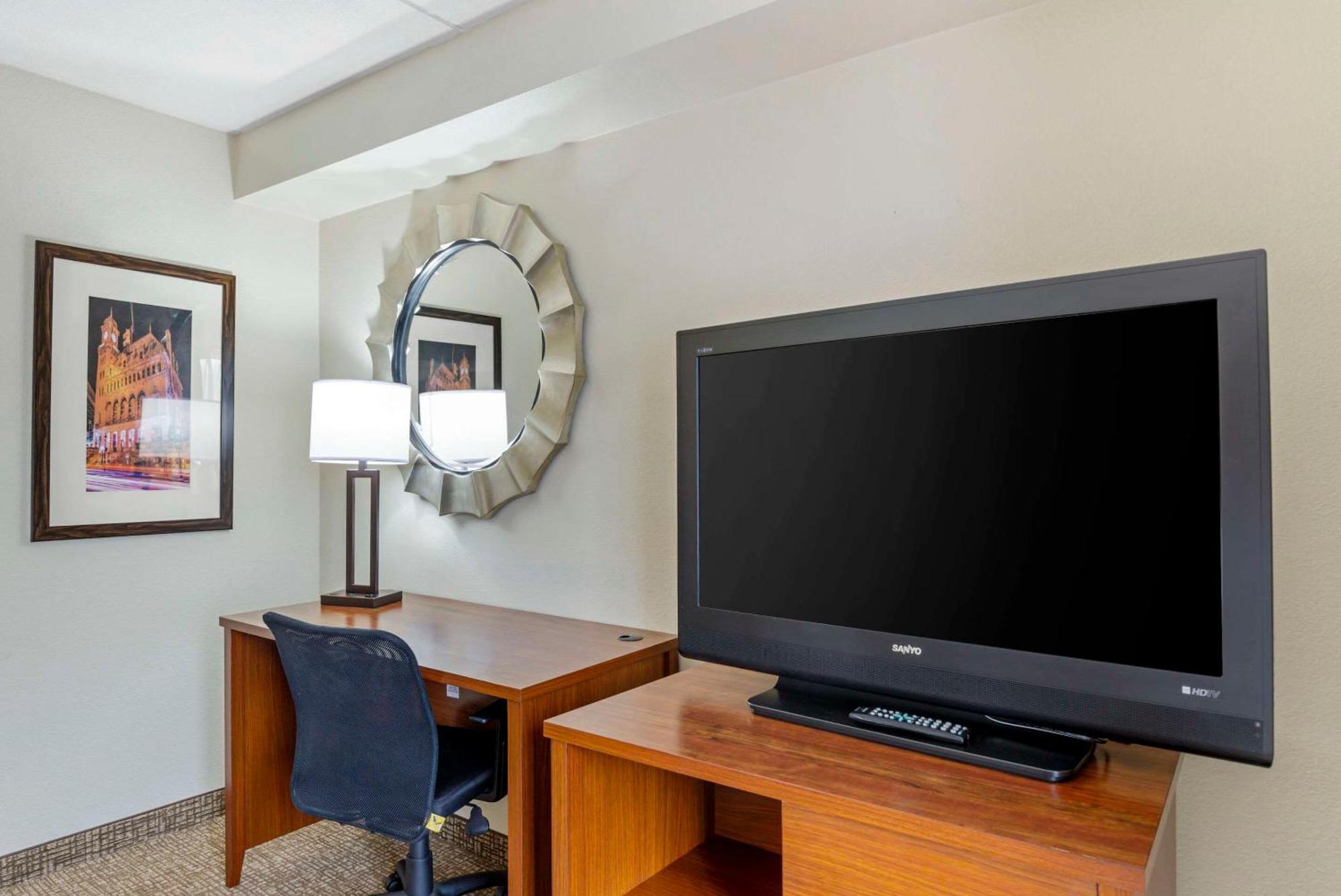 Comfort Suites At Virginia Center Commons Glen Allen Eksteriør bilde